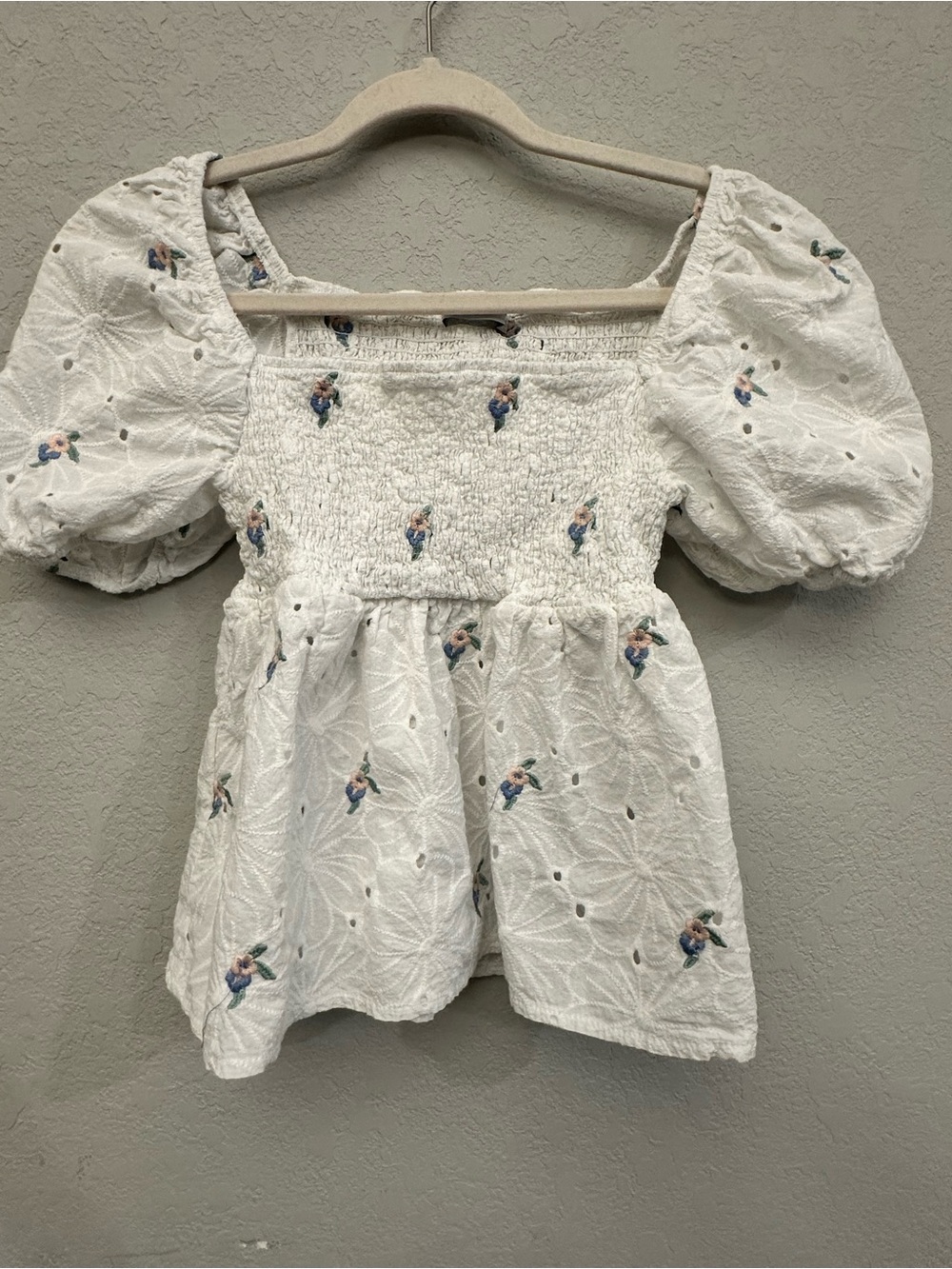 Hippie Nomad white blouse with small blue & purple bird embroidery, size XL #hip